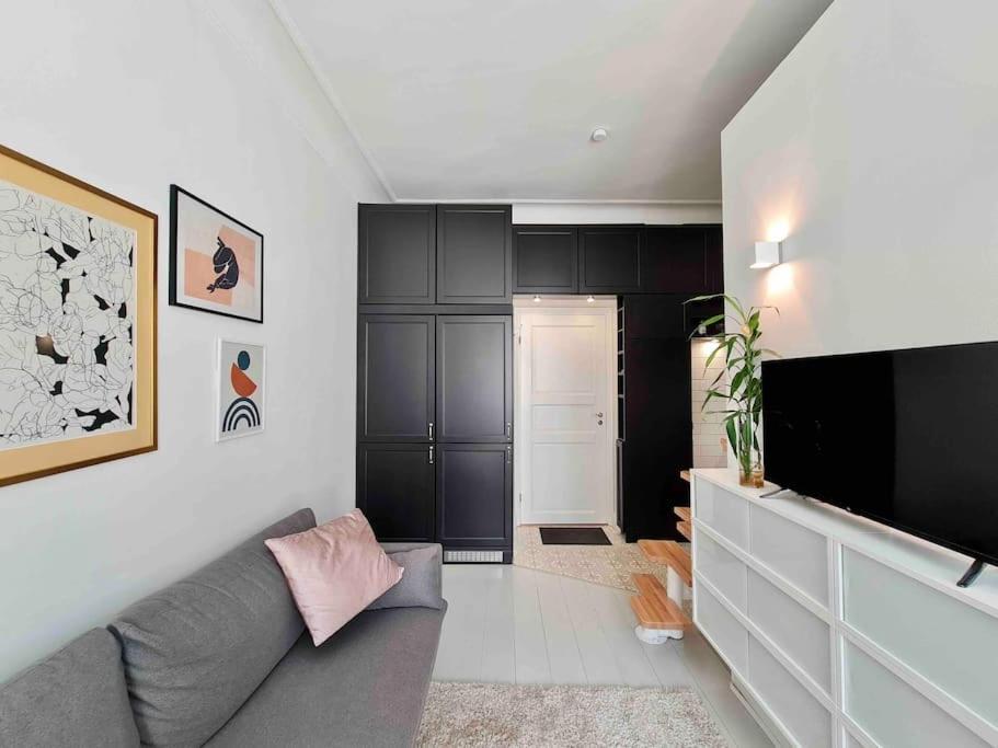 Stylish Studio In Downtown Helsinki Helsínquia Exterior foto