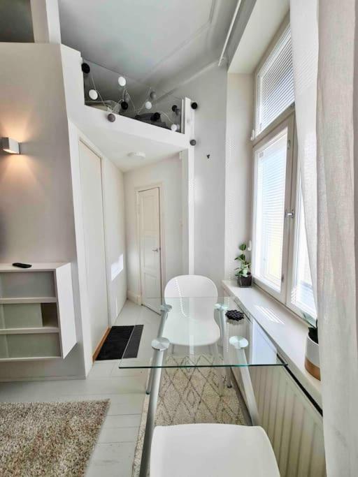 Stylish Studio In Downtown Helsinki Helsínquia Exterior foto